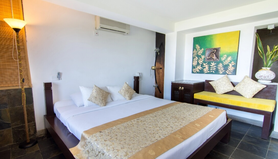 Elegant luxury suite offering comfort at Theva Residency Kandy
