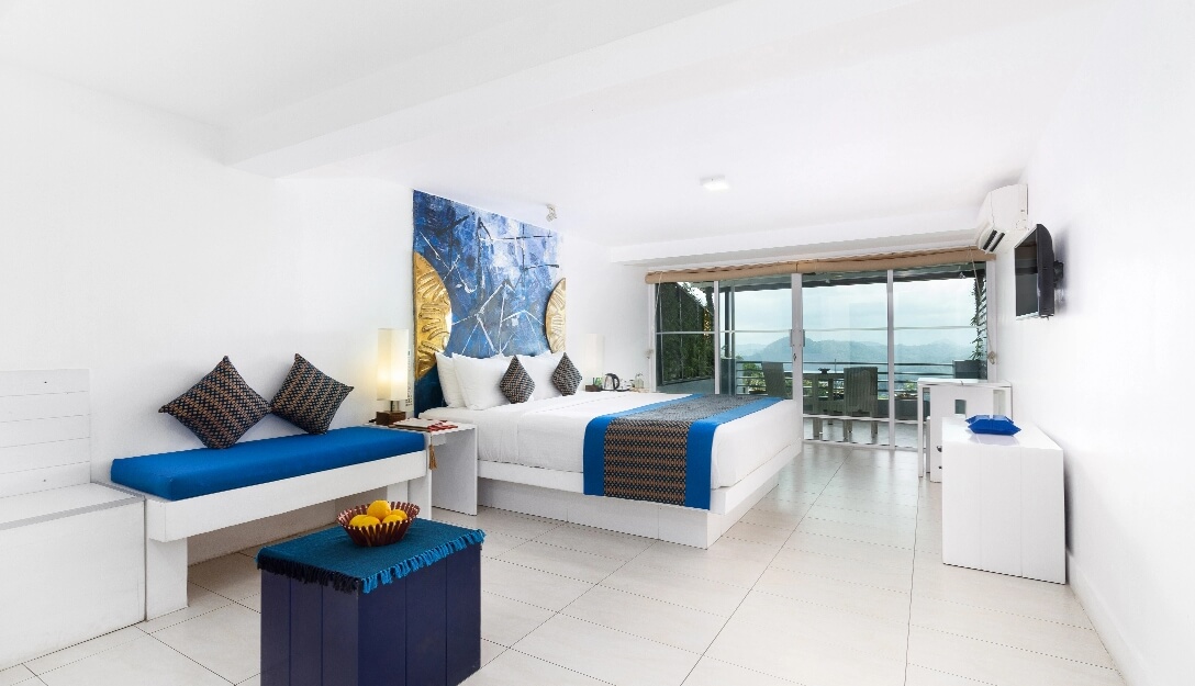 Superior Mountain Room showcasing Hanthana views at Theva Residency