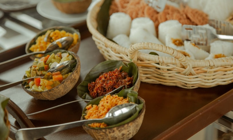 Authentic Sri Lankan cuisine served at Theva Residency Kandy